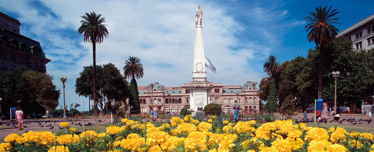 Plaza de Mayo in Buenos Aires, photo 2 of 5