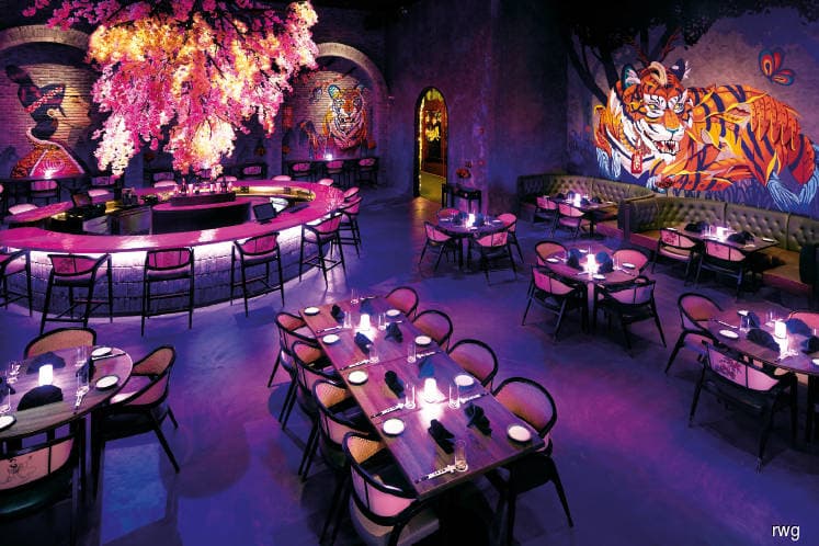 Resorts World in Las Vegas, photo 4 of 5