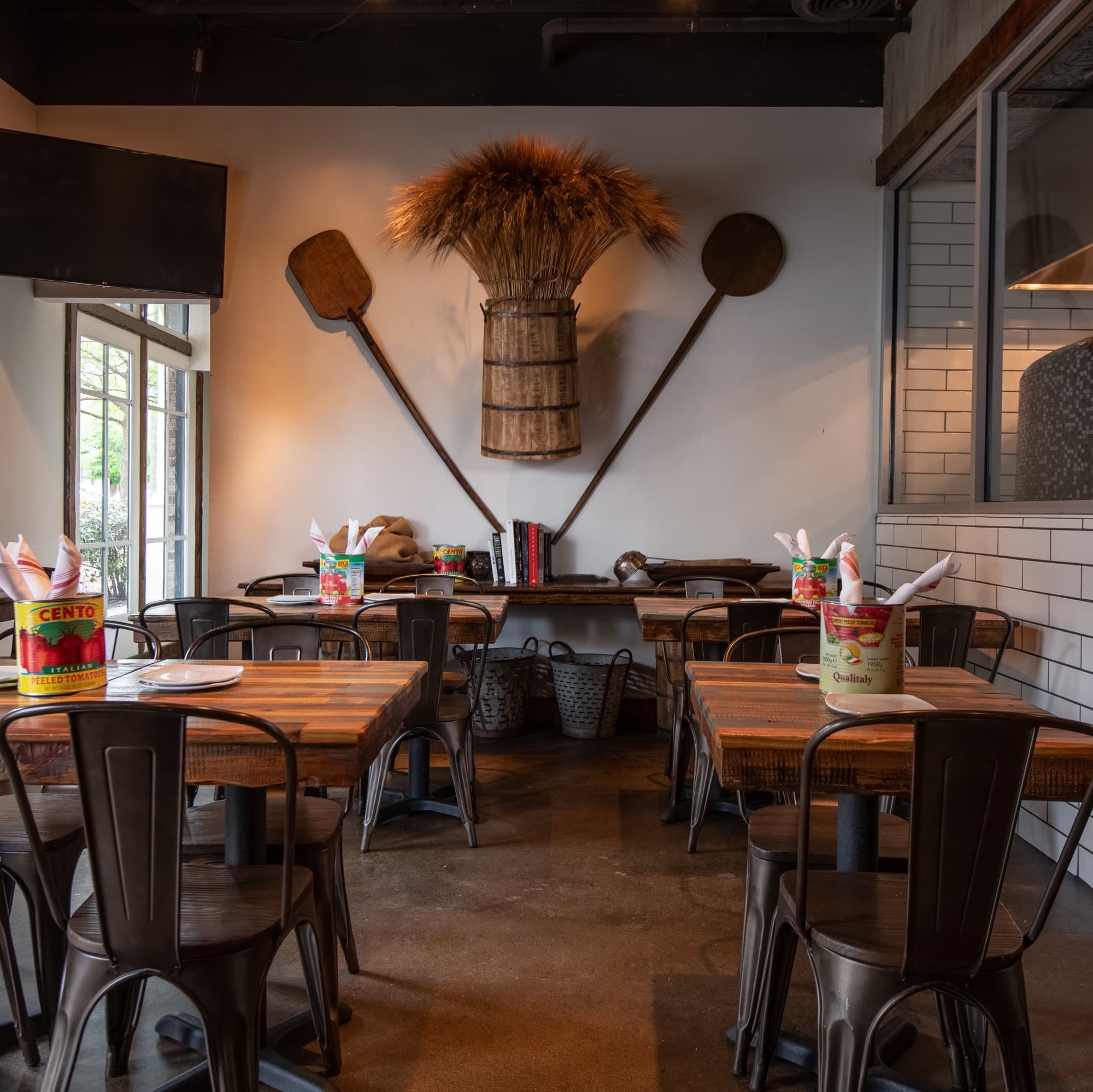 Vero Pizzeria in Brookhaven, photo 2 of 4