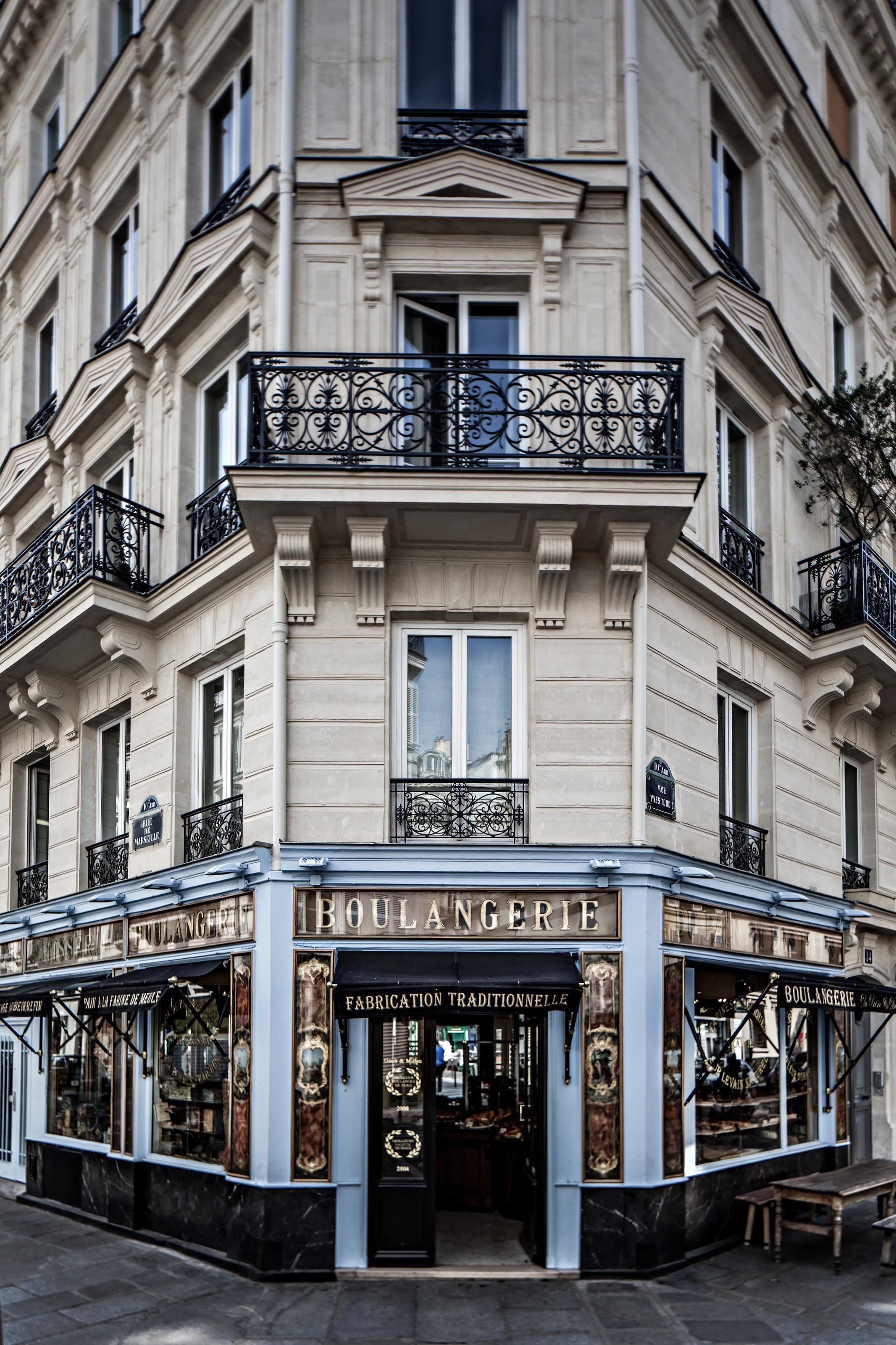 Du Pain et des Idées in Canal Saint Martin, photo 2 of 3