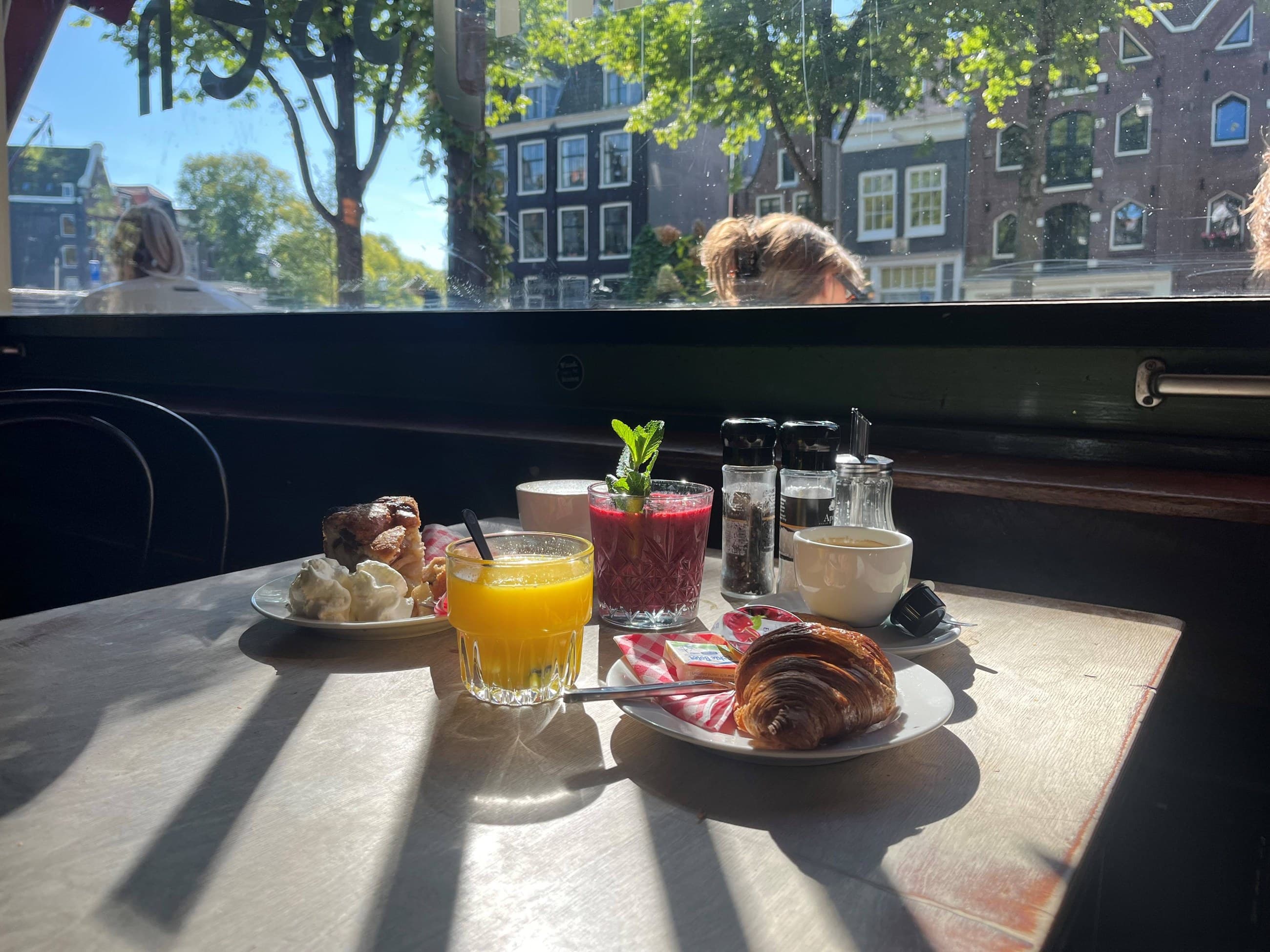 Café Thijssen in Jordaan, photo 4 of 4