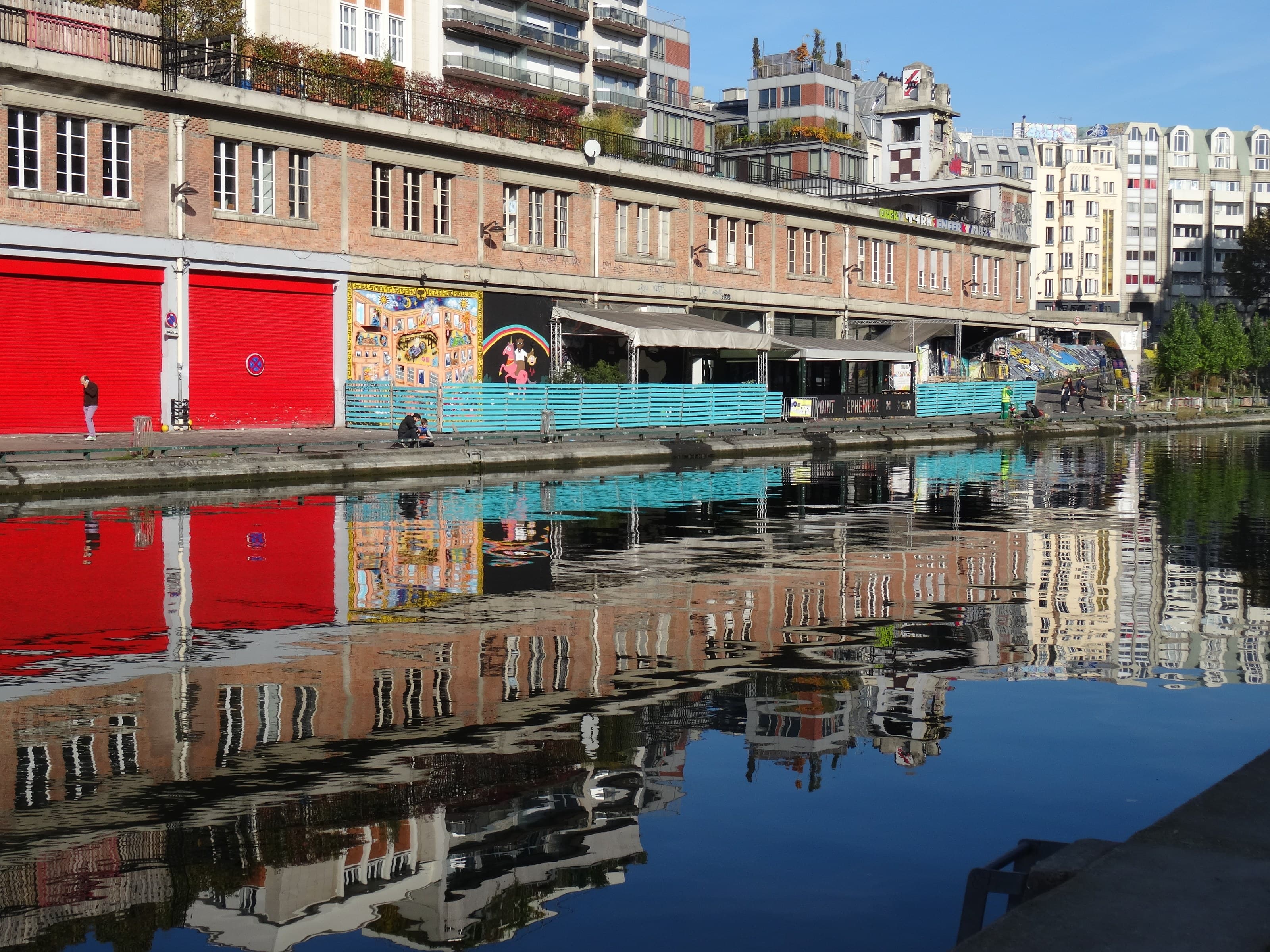 Point Éphémère in Canal Saint Martin, photo 3 of 3