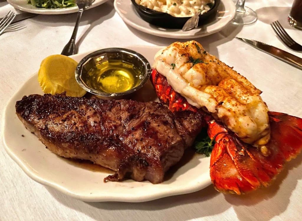 The Golden Steer in Las Vegas, photo 3 of 5